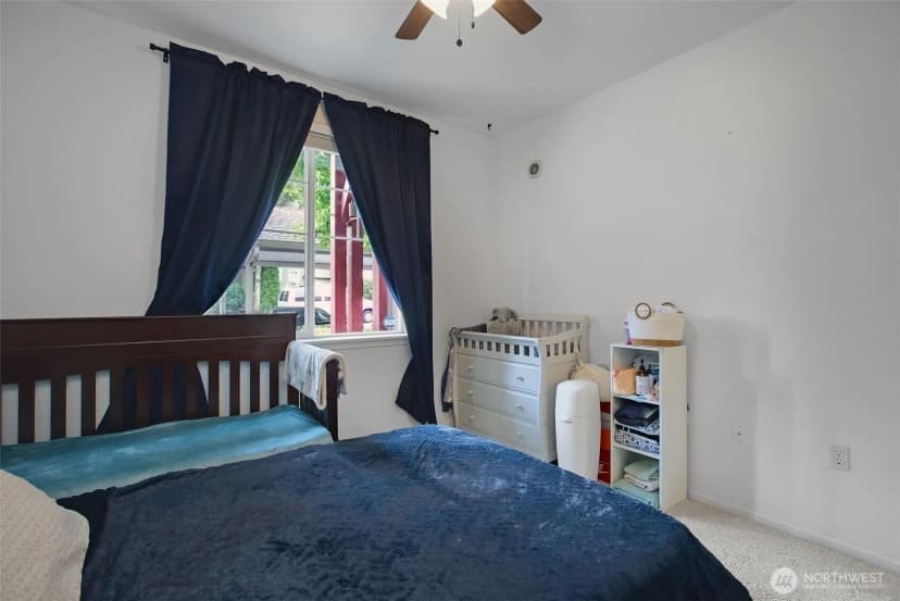 Property photo for 13000 Admiralty Way #l105, Everett photo 17