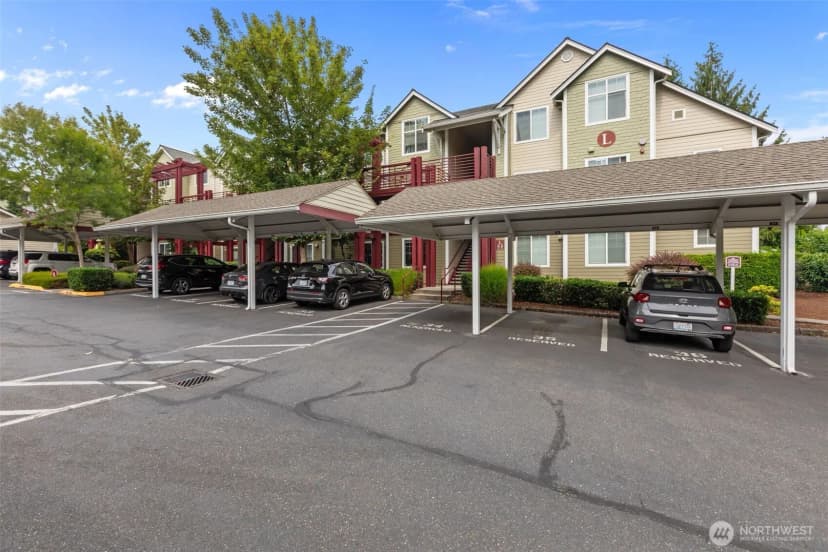 Property photo for 13000 Admiralty Way #l105, Everett photo 34