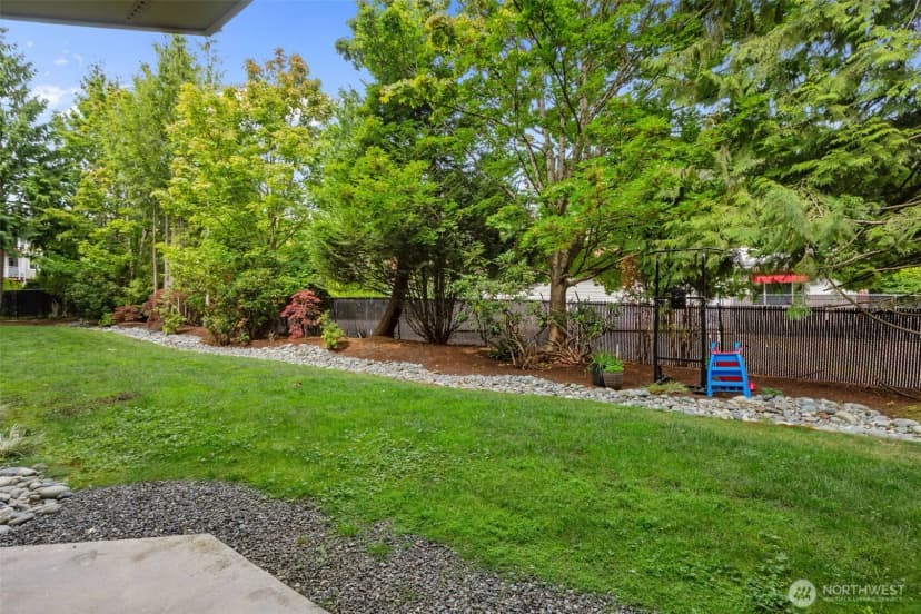 Property photo for 13000 Admiralty Way #l105, Everett photo 27
