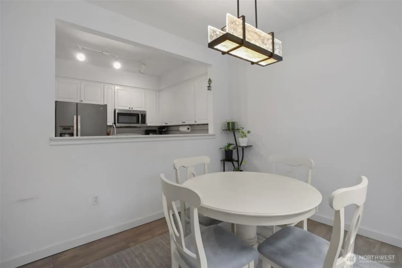 Property photo for 13000 Admiralty Way #l105, Everett photo 9