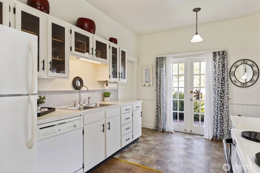 Property photo for 415 Harrison Street, Port Townsend photo 17