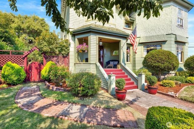 Property photo for 415 Harrison Street, Port Townsend photo 3