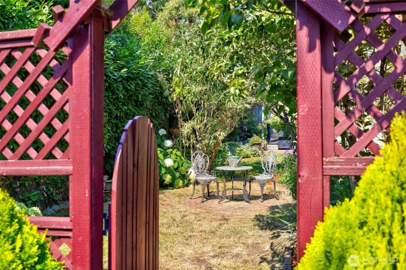 Property photo for 415 Harrison Street, Port Townsend photo 35