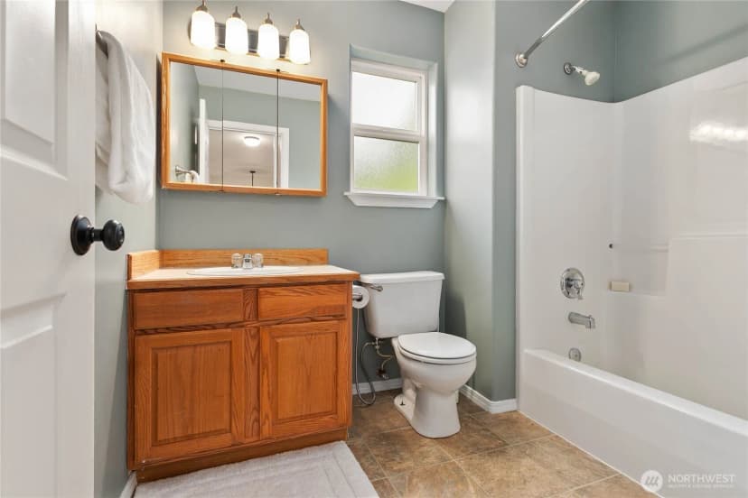 Property photo for 1428 Sweetbay Drive, Bellingham photo 29