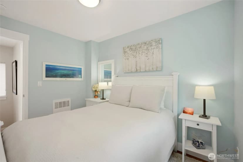 Property photo for 6800 Oswego Place Ne, Seattle photo 20
