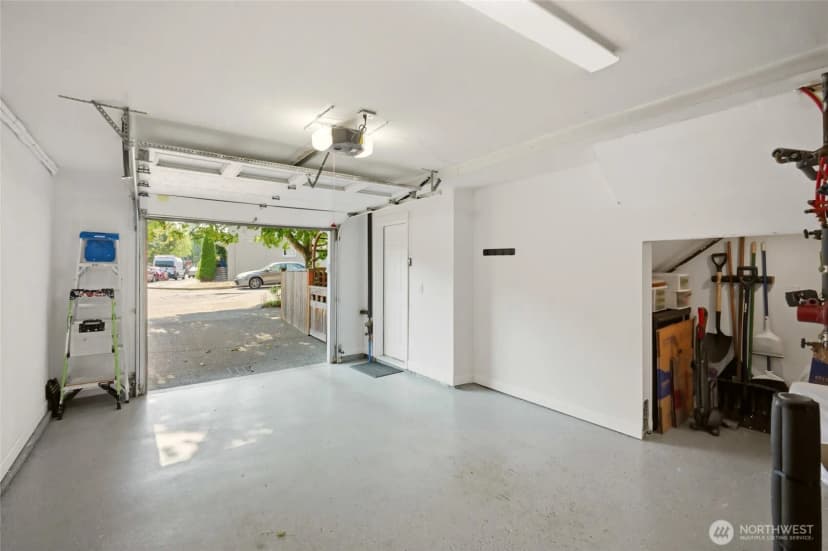 Property photo for 6800 Oswego Place Ne, Seattle photo 27