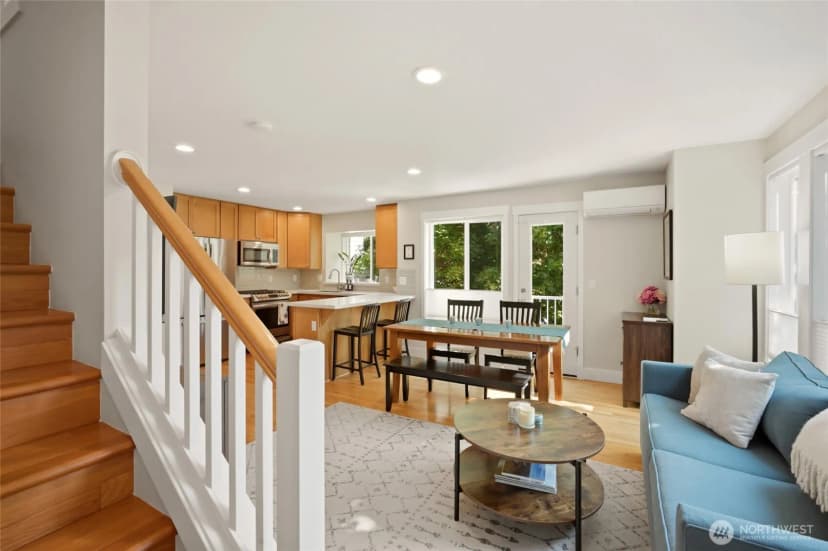 Property photo for 6800 Oswego Place Ne, Seattle photo 16