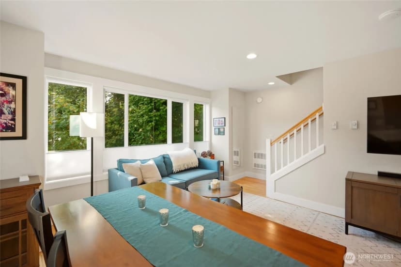 Property photo for 6800 Oswego Place Ne, Seattle photo 13