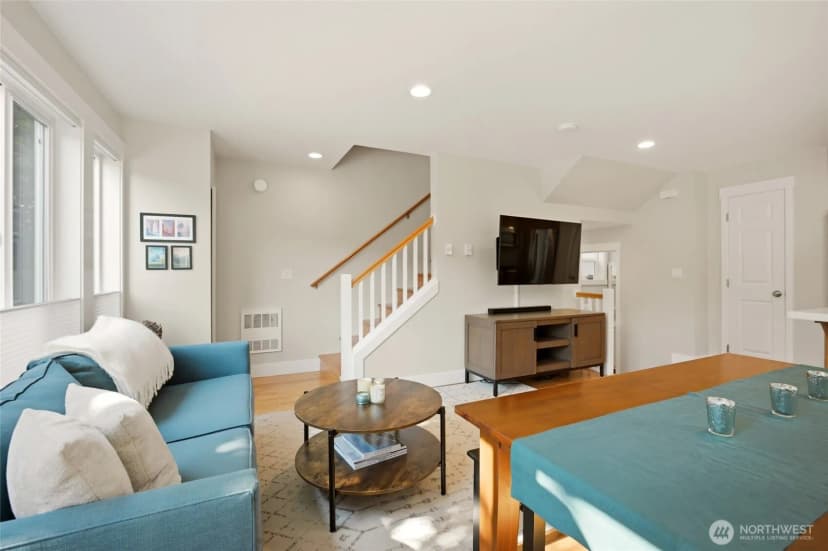 Property photo for 6800 Oswego Place Ne, Seattle photo 14
