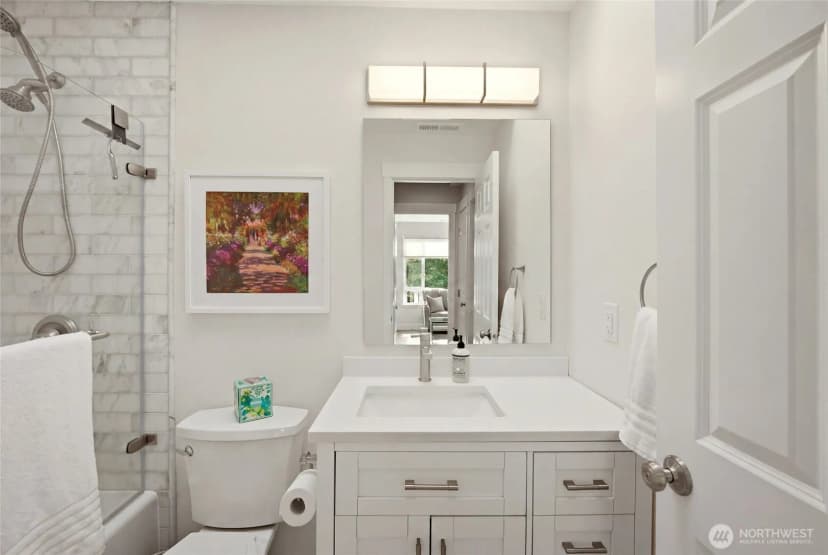Property photo for 6800 Oswego Place Ne, Seattle photo 25