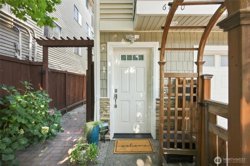 Property photo for 6800 Oswego Place Ne, Seattle photo 28