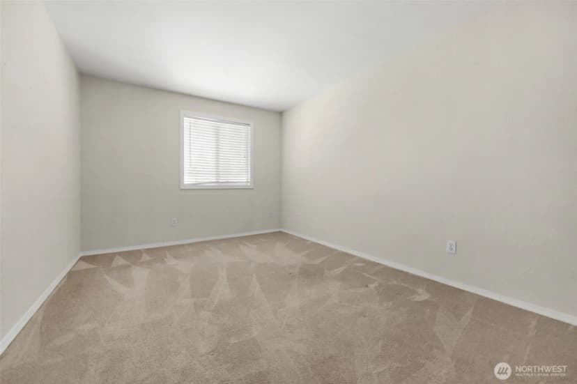 Property photo for 12525 Ne 145th Place #f107, Kirkland photo 11