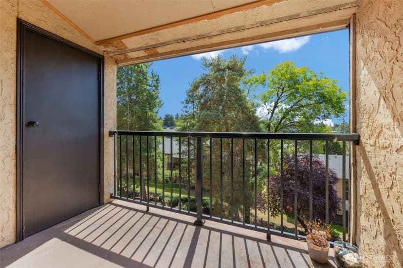 Property photo for 12525 Ne 145th Place #f107, Kirkland photo 15