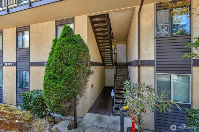 Property photo for 12525 Ne 145th Place #f107, Kirkland photo 18