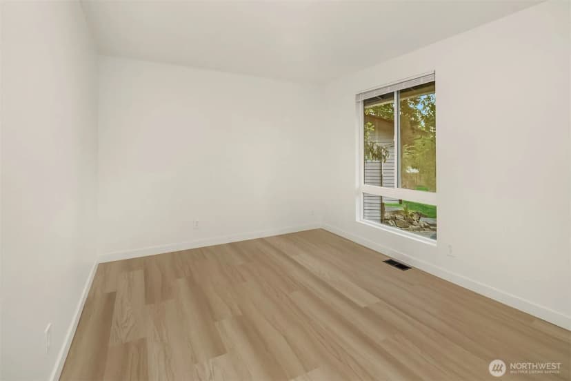 Property photo for 14340 113th Avenue Ne, Kirkland photo 23