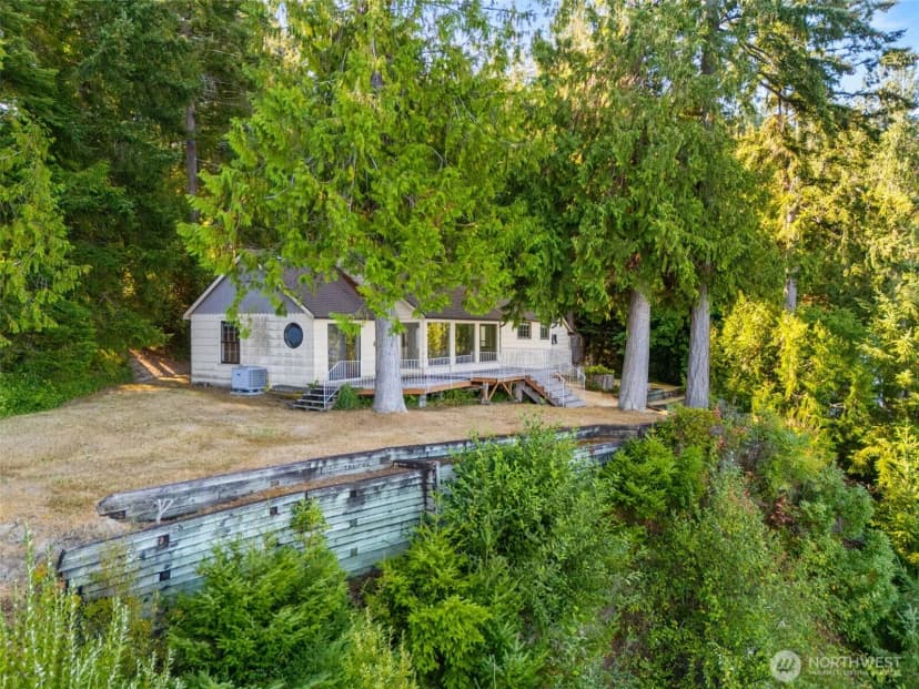 Property photo for 8325 Zangle Road Ne, Olympia photo 11