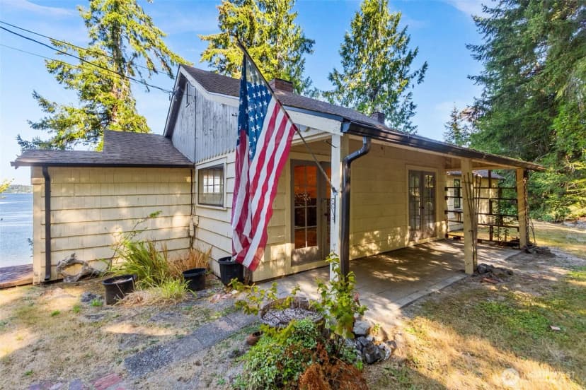 Property photo for 8325 Zangle Road Ne, Olympia photo 13