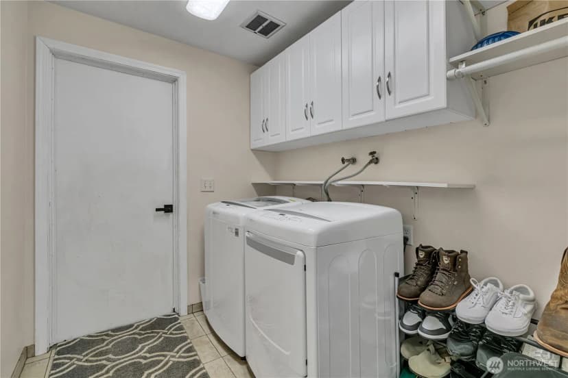 Property photo for 22710 253rd Avenue Se, Maple Valley photo 23