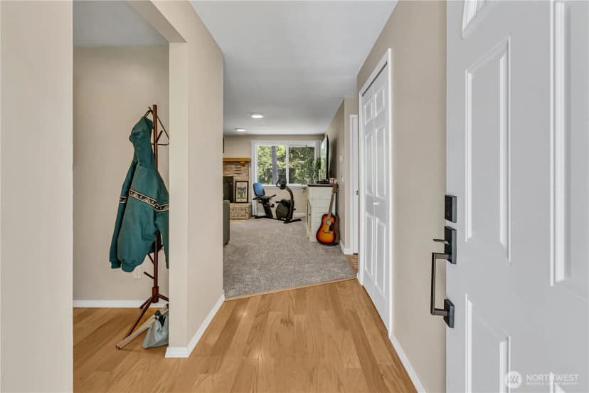 Property photo for 22710 253rd Avenue Se, Maple Valley photo 5