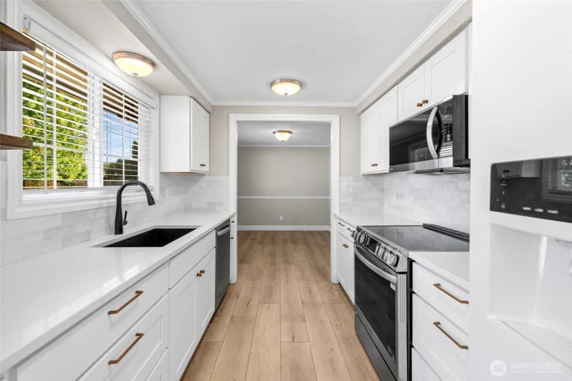 Property photo for 1206 S Walnut St, Burlington photo 12