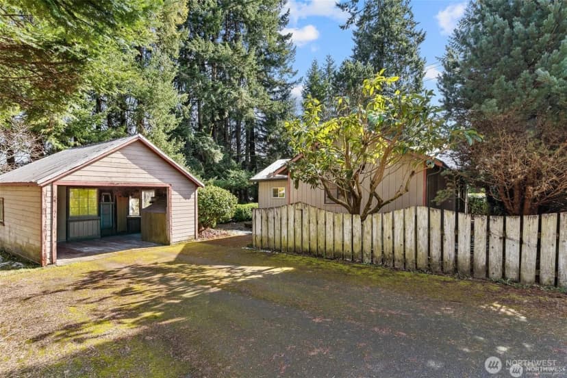Property photo for 3424 26th Avenue Ne, Olympia photo 2