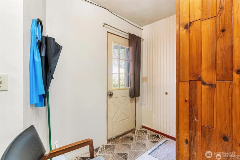 Property photo for 3424 26th Avenue Ne, Olympia photo 4