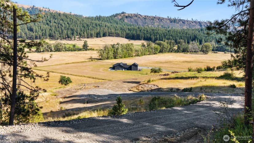 Property photo for 1080 Ranch Road, Cle Elum photo 12