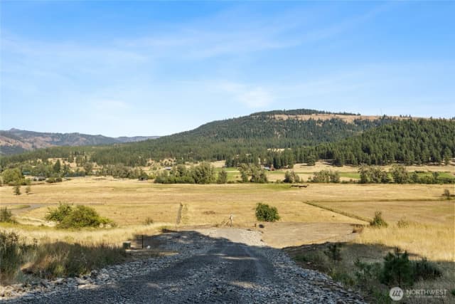 Property photo for 1080 Ranch Road, Cle Elum photo 4