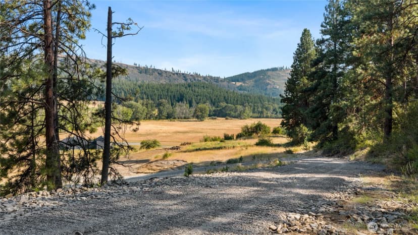 Property photo for 1080 Ranch Road, Cle Elum photo 11