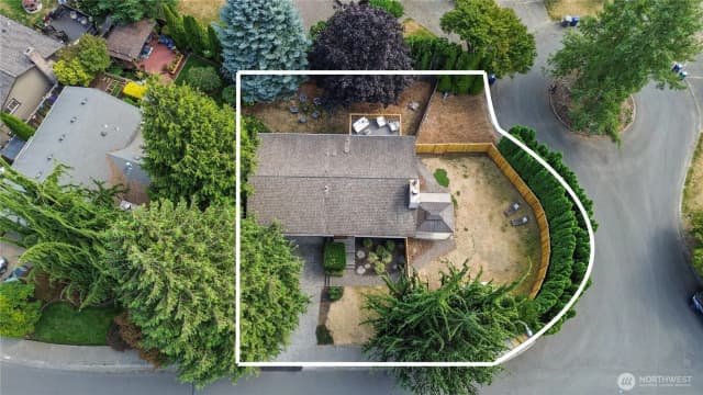 Property photo for 12906 87th Ave Ne, Kirkland photo 4