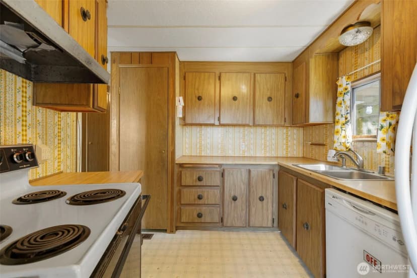 Property photo for 38003 Hood Canal Drive Ne, Hansville photo 13