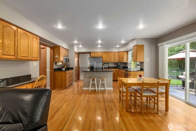 Property photo for 19318 Se 328th Place, Kent photo 11