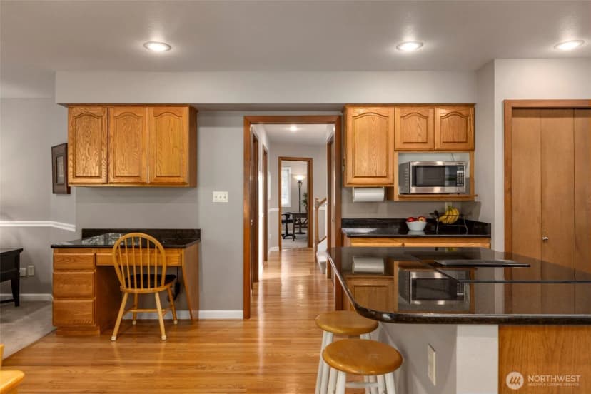 Property photo for 19318 Se 328th Place, Kent photo 13