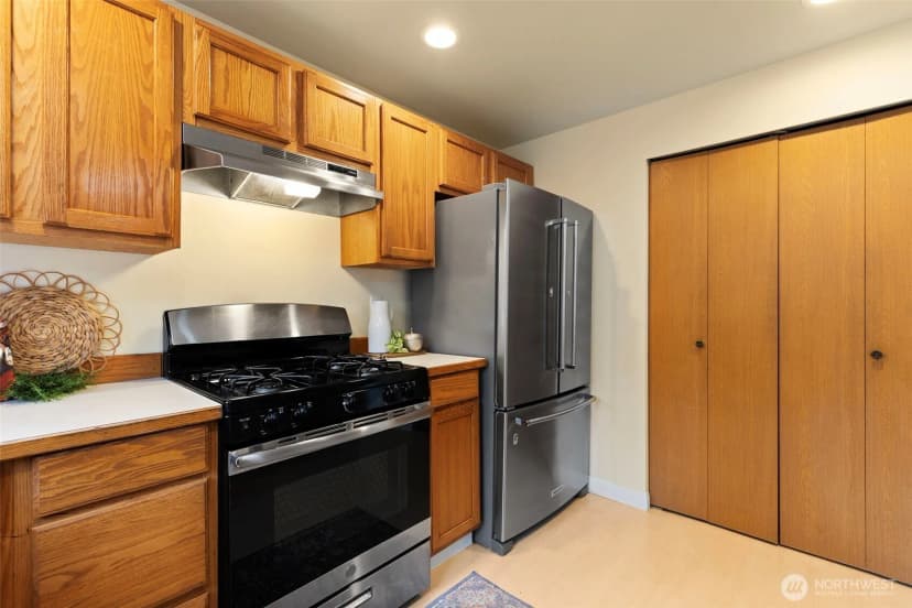 Property photo for 7548 Carnival Place Nw, Bremerton photo 12