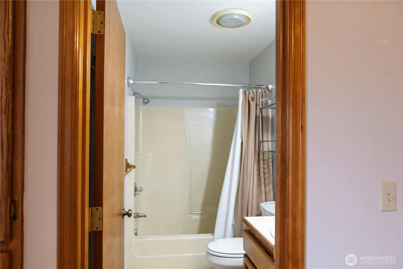 Property photo for 1111 Grover Street #1a, Lynden photo 23