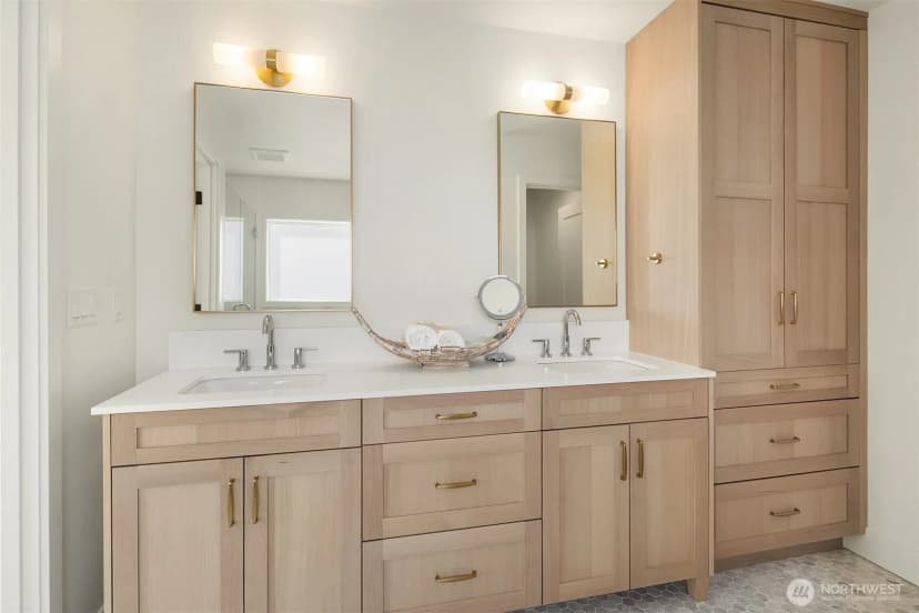 Property photo for 3442 13th Avenue W #a, Seattle photo 21