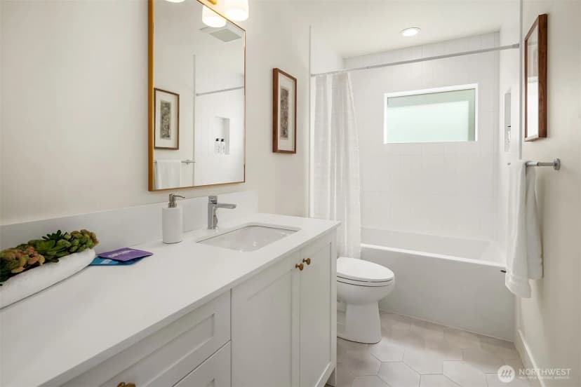 Property photo for 3442 13th Avenue W #a, Seattle photo 31