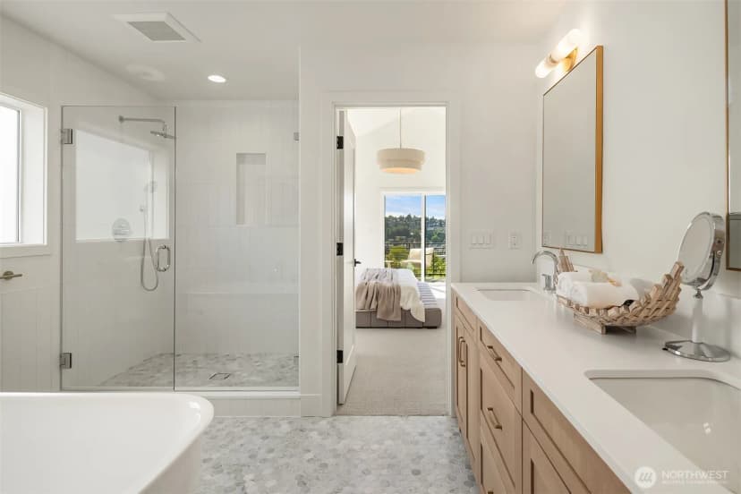 Property photo for 3442 13th Avenue W #a, Seattle photo 20