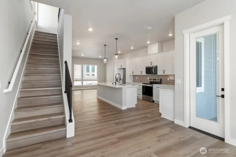 Property photo for 12814 66th Avenue S, Seattle photo 18