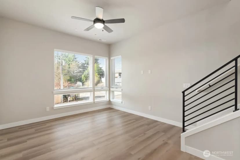 Property photo for 12814 66th Avenue S, Seattle photo 16