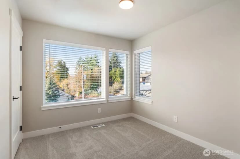 Property photo for 12814 66th Avenue S, Seattle photo 27