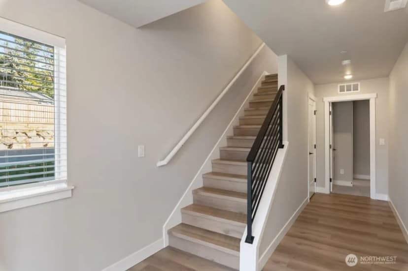 Property photo for 12814 66th Avenue S, Seattle photo 2
