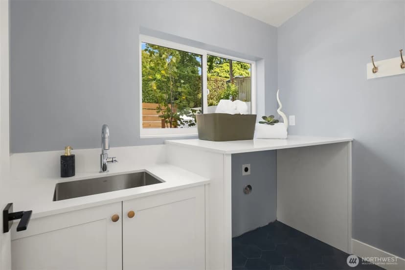 Property photo for 3446 13th Avenue W #b, Seattle photo 21