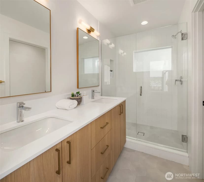 Property photo for 3446 13th Avenue W #b, Seattle photo 15
