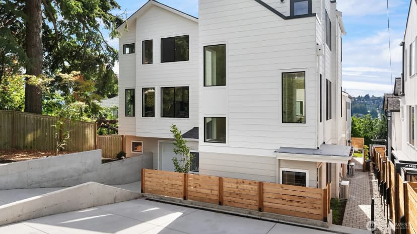 Property photo for 3446 13th Avenue W #b, Seattle photo 29