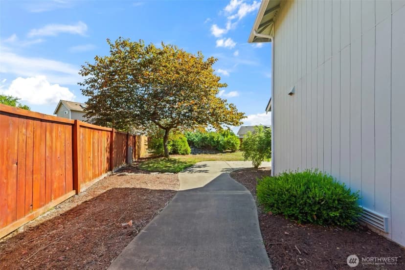 Property photo for 505 Alexander Court Nw, Orting photo 12