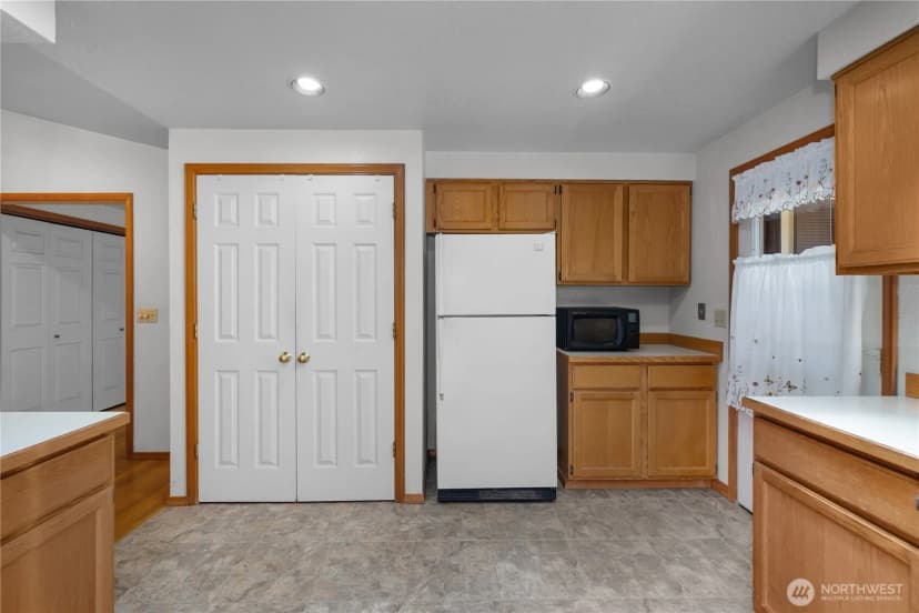 Property photo for 1617 Diamond Loop, Lacey photo 17