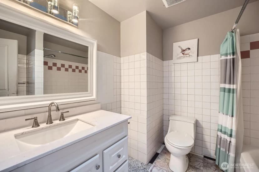 Property photo for 5525 Renton Avenue S, Seattle photo 8
