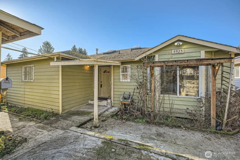Property photo for 5525 Renton Avenue S, Seattle photo 11