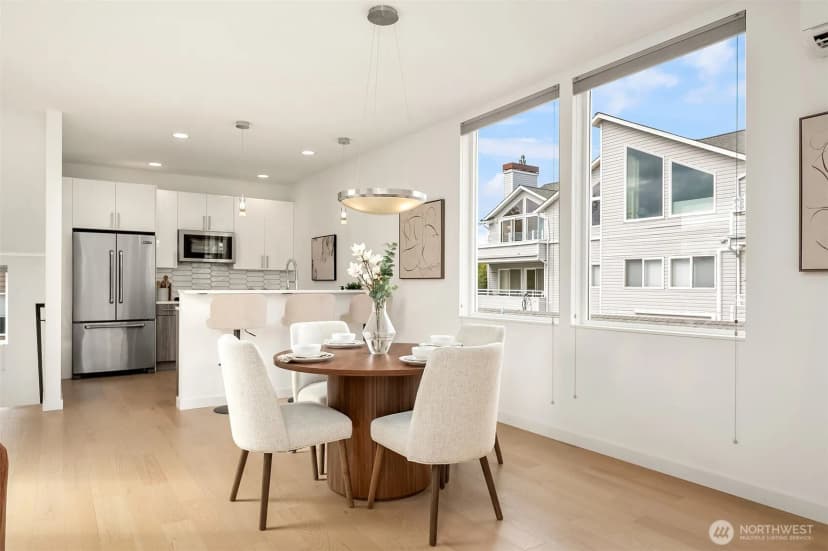 Property photo for 3613 Wallingford Avenue N, Seattle photo 10